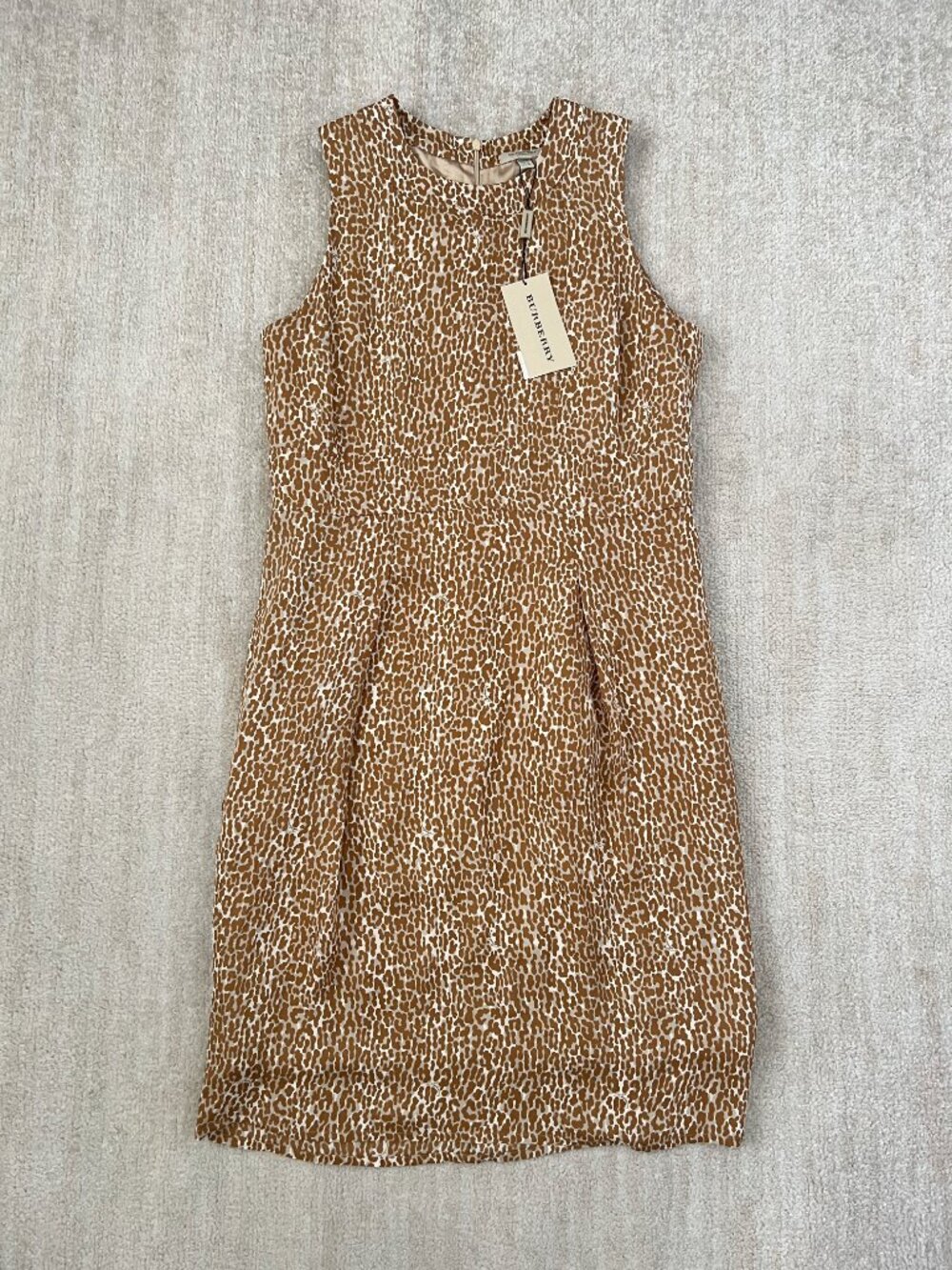 New NWT Burberry Silk Sleeveless Sheath Dress 12 Animal Print